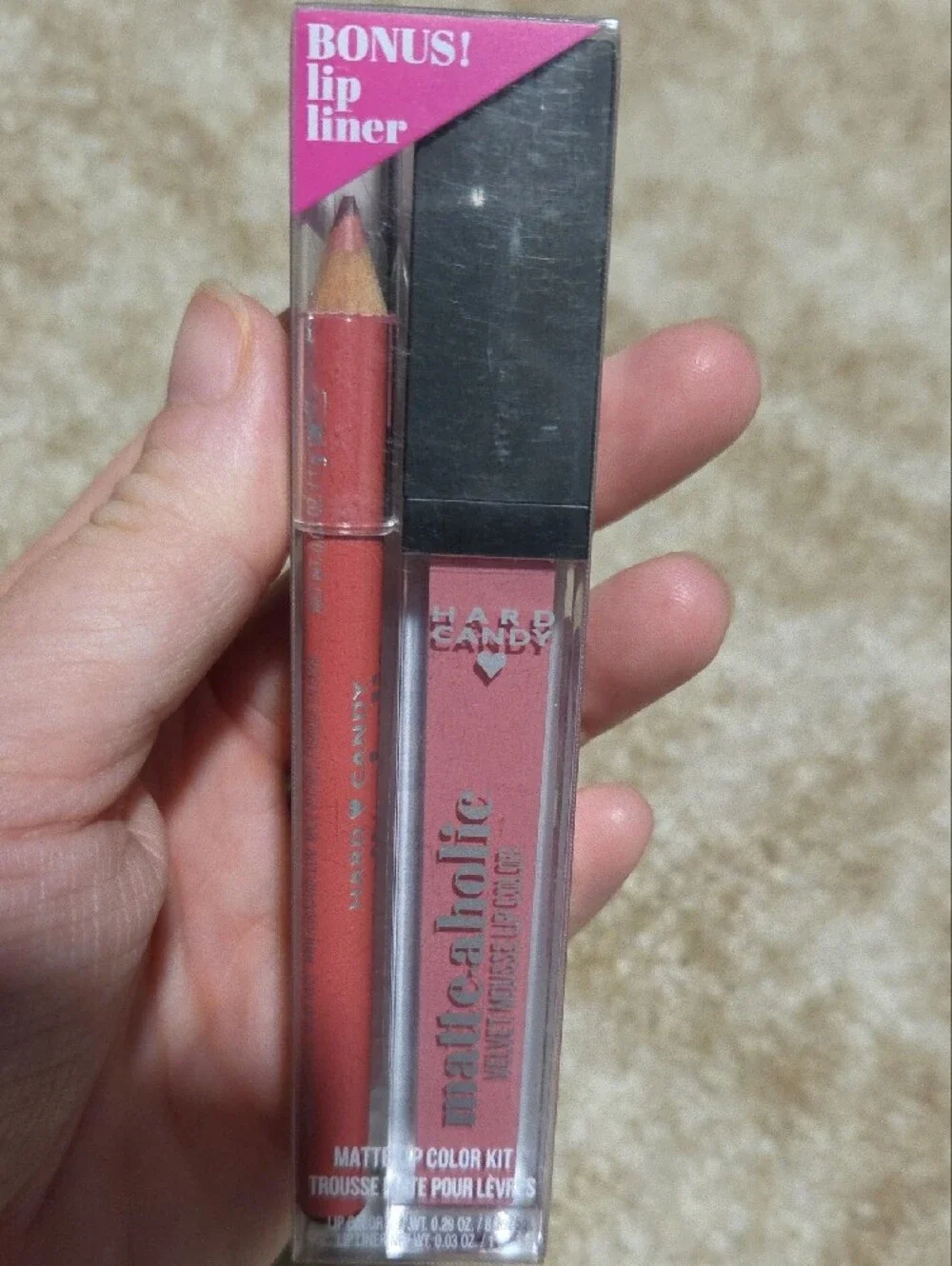 Hard Candy Matteaholic Velvet Mousse Lip Color Kit with Mini Powder Puffs